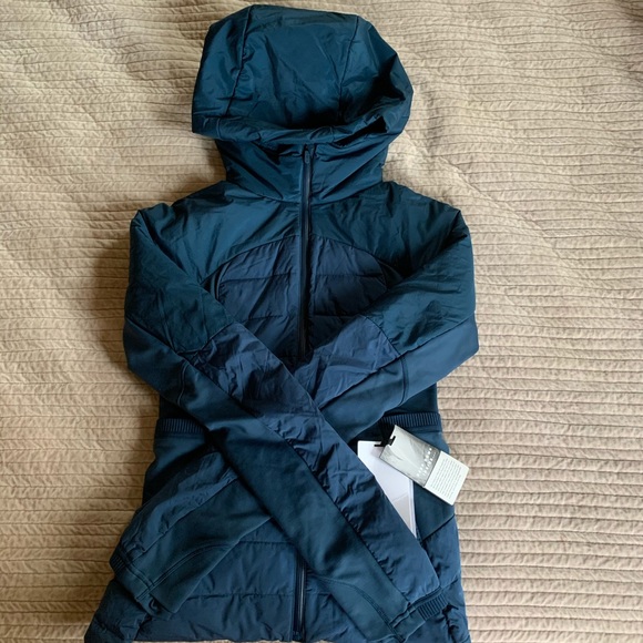 Lululemon Down For It All Jacket size:4 - Picture 8 of 10